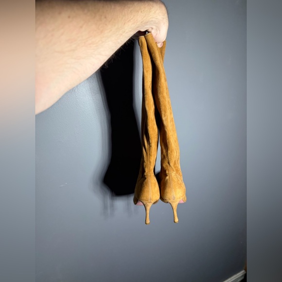 Escada Camel Suede Knee High Heeled Boots Size EU 39 - Picture 2 of 9